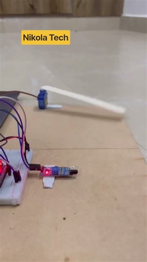 Arduino Nano vs Toy Car 🚗🤖 | IR Sensor + SG90 Servo Automatic Hitting Arm! #motordriver #diymotor