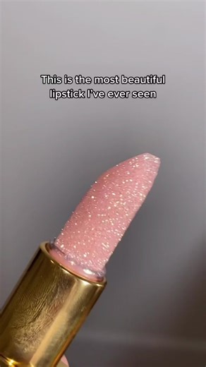 The most stunning lip product 😍💖✨ Tom Ford Soleil Lip Balm✨ #lipstick #glitter #lipbalm #tomford #makeup #makeupreview @tomfordbeauty