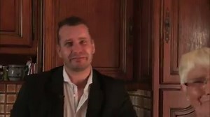 905K views · 3.7K reactions | Si la garde alternée après un divorce peut être un bon compromis pour le bien des enfants, les parents, eux, sont confrontés à l'envers du décor qui peut engendrer des grosses galères financières. | Histoires de famille | Facebook