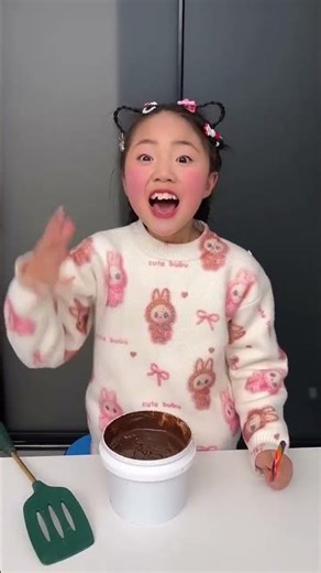 Why can't the little sister ever get the chocolate filling #funny