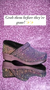 "Never let anyone dull your sparkle" -Marilyn Monroe Shop our LIMITED EDITION Pro Glitter Clogs here: https://loom.ly/GIHYRgw #glitter #sparkle #limitededition #champagne #unicorn #lilac | Dansko Footwear