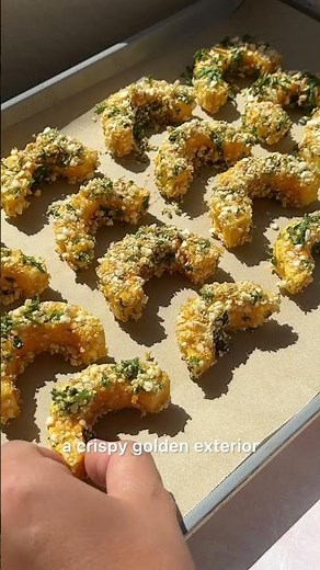 Garlic & Herb Breaded Delicata Squash | Minimalist Baker Recipes