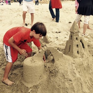 The Science Behind: Sandcastle Building Ideas | KiwiCo