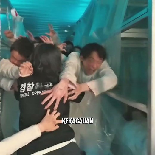 The moment zombies escape because of a reckless decision #zombie #chaos #horror