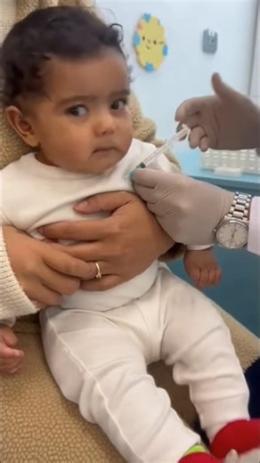 Baby crying #nurse inject the vaccine seen