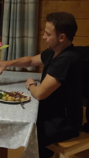 56K views · 10K reactions | Nothing better than some engaging dinner conversation!  #StaceyAndJoe #StaceySolomon #JoeSwash #Dinner #Eat #BehindTheScenes | Stacey and Joe TV | Facebook