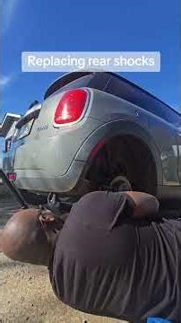 Replacing shocks on a 2015 mini cooper #hustle #cars #carproblem #minicooper #automechanic