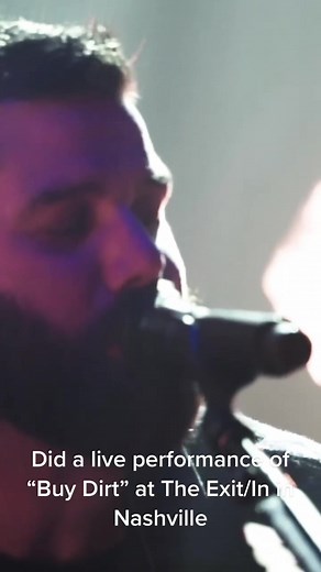 Live Performance of 'Buy Dirt' by Jordan Davis at Exit/In
