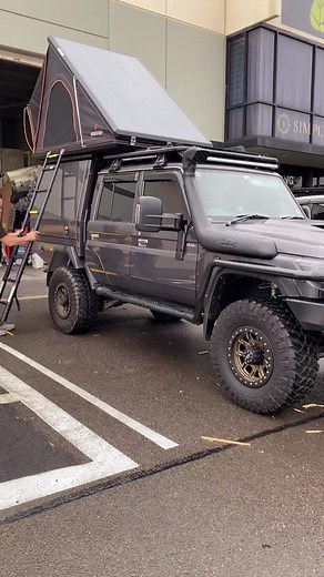 Out with the old, in with the new #motop#79s#landcruiser#v8#79series#fyp#foryoupage