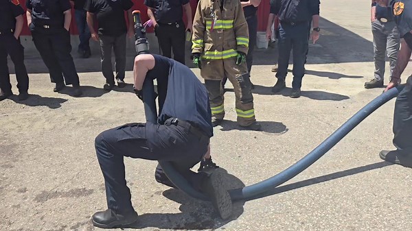At Firehouse Training, we know that proper hose handling and management are crucial when fighting fires, especially with two and a half inch hoses and smooth bore nozzles.💦 🔥 These tools demand precision, strength, and technique. Whether you’re advancing a line, controlling a high-pressure stream, or managing the weight of the hose, mastering these skills through consistent, focused training can make all the difference on the fireground. Here we are demonstrating a one-person movement of a 65m