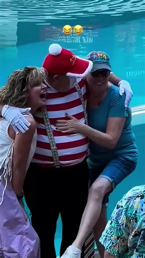 Tom the Mime's Hilarious Sea World Performance