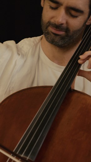 Nothing like a bit of Chopin's Nocturne in E-Flat Major, Op. 9, No. 2 to sweeten up your day. Enjoy this beautiful rendition on cello by Pablo Ferrández - Cellist, accompanied by pianist Julien Quentin. 🌙🎻 🎧: pabloferrandez.lnk.to/MoonlightVariationsLF | Sony Classical