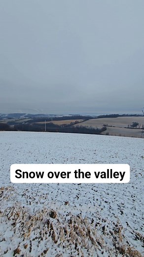 Snow in the valley from the other day. If you look in the background, you can see where the snow only got half of the landscape and it's green on the left hand side.  #snow #fall #autumn #outdoors #nature #naturelovers | ForReelz | Facebook