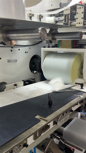 Sanitary pad machines that produce 1,200 per minute! 💥💨