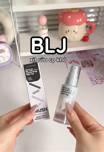 Xịt rửa cọ make up tiện lợi cho phái đẹp