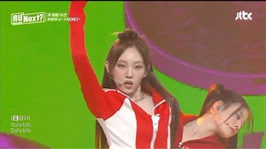 荣书在hybe选秀期间《Money》最扎眼最漂亮的存在