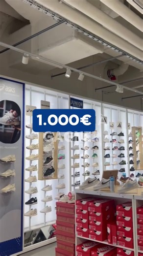 1 000€ EN CARTES CADEAUX À gagner : 5 cartes cadeaux de 200€ 💳💥 Pour participer, c’est super simple 👇 ✔️ Suis notre compte @intersportfr ✔️ Like cette vidéo ❤️ ✔️ Mentionne en commentaire la personne avec qui tu viendras faire du shopping 🛍️ 🎉 5 gagnant(e)s seront tiré(e)s au sort la semaine prochaine ! Bonne chance à tous 🍀🔥