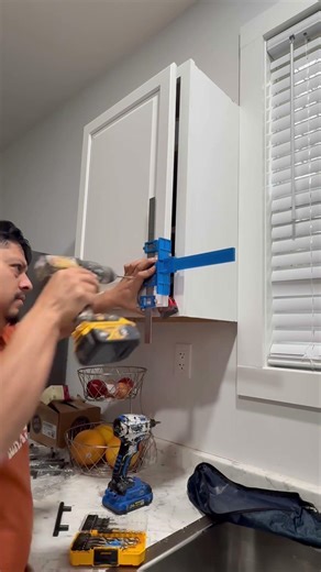 Woodworking Punch Locator Drill Guide Cabinet Handle Knob Template Locator Adjustable Hand Measuring