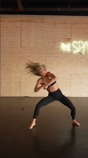 Briar Nolet - who do i call now choreography Sam Nelson film & space @The Space TV @Sofia Camara