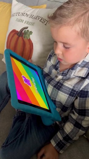 The progress from the Reading.com app is insane! #parentsoftiktok #learntoread #reading #reader