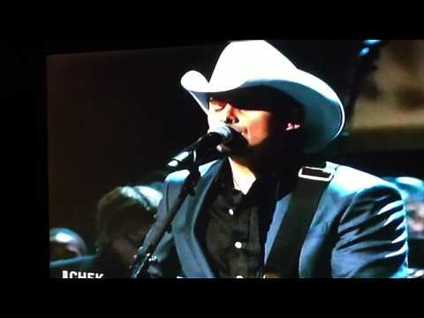 Tribute to Glen Campbell at the CMA'S