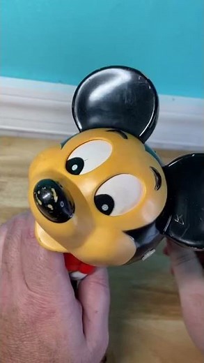 Vintage Mickey Mouse pull string talking toy demo 1976 Hong Kong