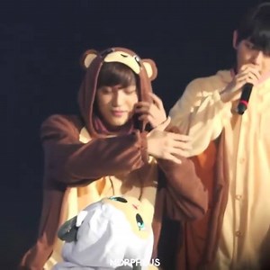 3.7K views · 311 reactions | [#EXOluXiondot]{160320} ◆ Hoy #Kai realizó a pedido de los miembros la versión "oso" de su solo "Deep Breath". <3 Cr. blackswan.kai [ Kai Chile ] | Kai Chile | Facebook