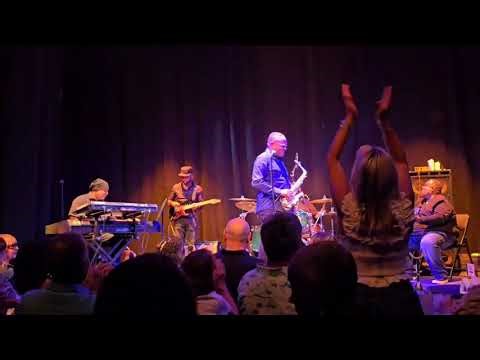 Awesome solos drive the crowd wild at the Moss Center in Miami - 20251012
