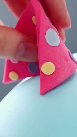 Highly requested cat cake!! But with a fun twist..#cake #cat #catsoftiktok #tiktokpartner #learnontiktok