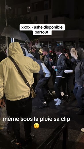 Découvrez le clip de xxxx - Ashe disponible partout