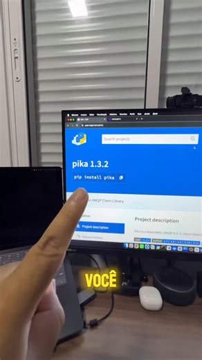 Python Code | Programação on Instagram: "Manda para o amigo que vai gostar 🌚 . . . #python #pythonprogramming #programação #programacao #programadorweb #programador #programadores #programadora #programadoras #programming #programminglife #programmings #programmingmemes #programmers #programmerlife #programmerslife💻 #programmingisfun #instagram #programmerhumor #code #coderlife #codeismylife #codeislife #coding #codinglife #codingisfun #codingfun #cienciadacomputacao #ciênciadacomputação #ti
