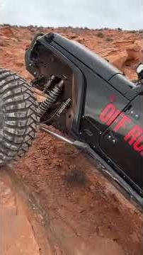 ¡El Jeep Wrangler domina caminos imposibles!