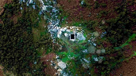 Hope you enjoy! Please comment if there’s anywhere you’d like me to go. Keep an eye out next weekend, weather permitting we will be doing another great landmark. Editing credits to @meg_curtis_mccoan #2026 #Cornwall #rocherock #djimini4pro #dronevideo