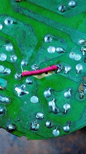 line repair no protection #repair #linepcb #electronic