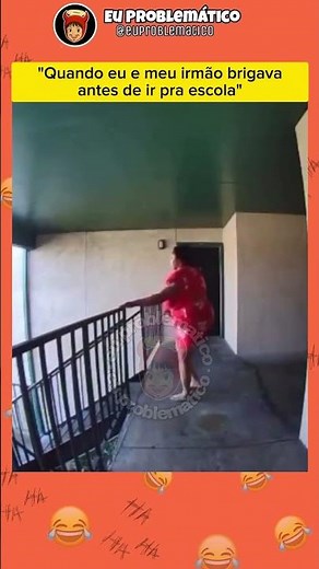 quando eu e meu irmão brigava antes de ir pra escola. #shorts #videosengracados#tentenaorir