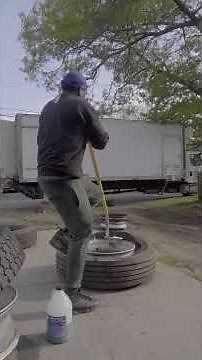 How To Change A Semi Or Box Truck Tire With The Golden Buddy #boxtruck #trucker #tires #changingtire