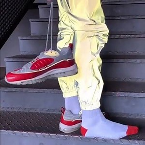 First in the Philippines 🇵🇭 Clout Essential Full 3M Reflective Pants - Zippers on front pockets - Easy Mobility Follow us on Instagram https://www.instagram.com/clout.mnl/ Audio (Kodak Black - Patty Cake) | CLOUT