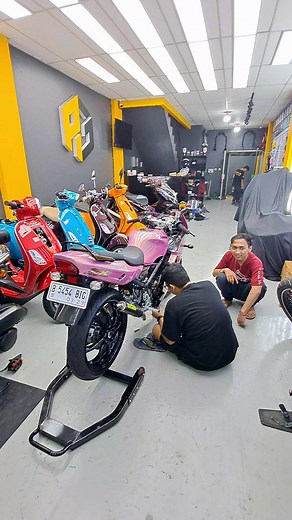 Modifikasi Motor Kawasaki Ninja 150 RR Single Swing Arm