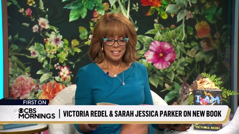 Sarah Jessica Parker spotlights new SJP Lit novel "I Am You"