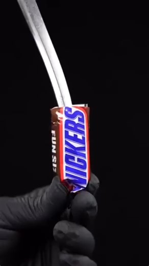 Snickers milkshake drink #drink #asmr #shorts #milk