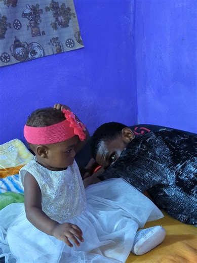 elle part à l'église aujourd'hui et elle veut gâté la sape 😂 max d'ajout 🙏 Gregory bitoungui officiel