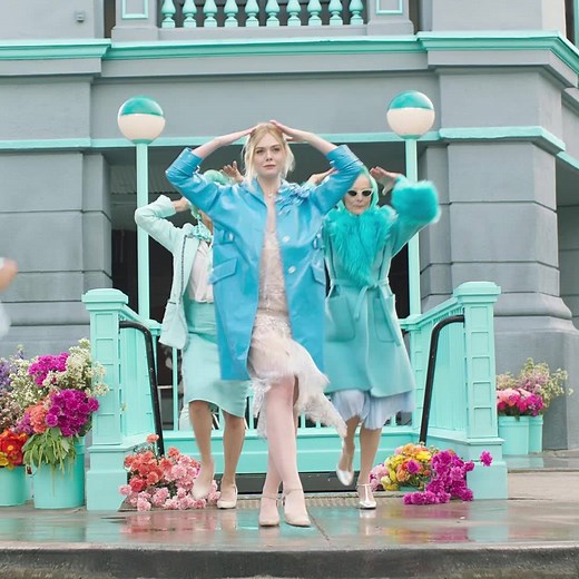 Elle Fanning in Tiffany Paper Flowers™ | Tiffany & Co.