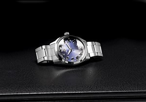 Orient WV0071SE NEO70s Radio Controlled Review | Two Broke Watch Snobs