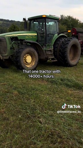 #foryoupage #incamwetrust #johndeere8320 #dairyfarmtractor #viralvideo #farming