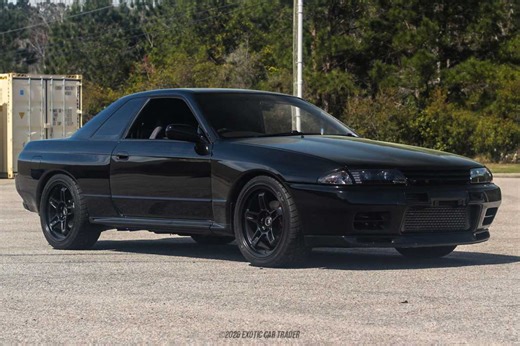 1990 Nissan Skyline GT-R single-turbo for sale & priced at $