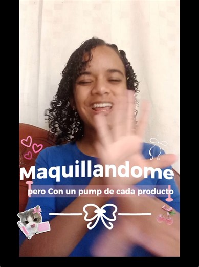 Maquillandome pero con un pump de cada producto( Se me olvidó el rubor )#FrentonaDeConfianza #Humor #pump #retos #vickyy🎀