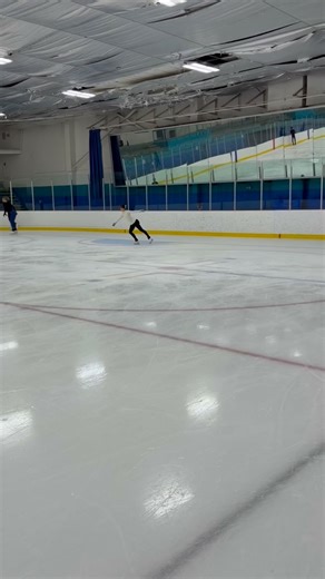 Feature Friday! Nice elements Scarlett, Lucas, Melina, Ava, Hailey, and Juliana. Keep up the good work😁 | Gloucester Skating Club