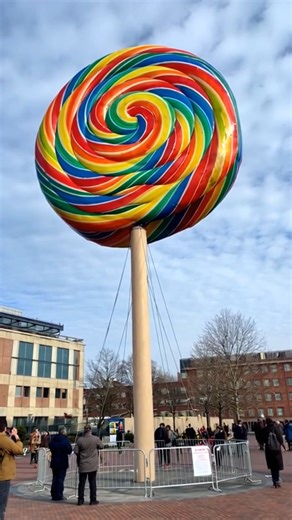 Duniya Ka Sabse Bada Lollipop 🍭😱 | 50 Foot Ka Giant Lollipop Banaya😳 | World Record Challenge