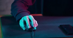 Close On Using Computer Mouse : vidéo de stock (100 % libre de droit) 1025723681 | Shutterstock