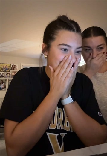 How it feels to become part of the Vanderbilt Class of 2030 💛🖤 #College #ReactionVids